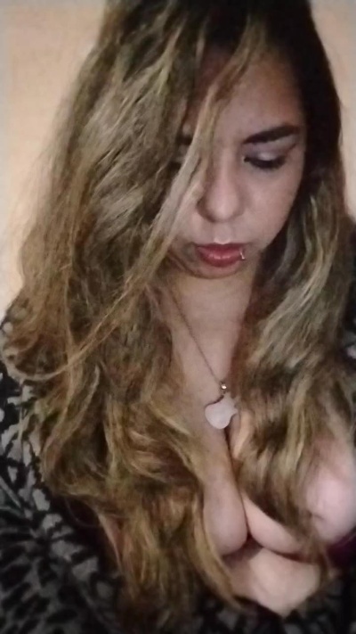 000Kitty000 Live Image
