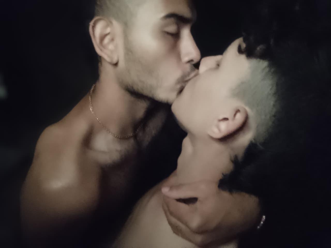 ALENDERS Live Image