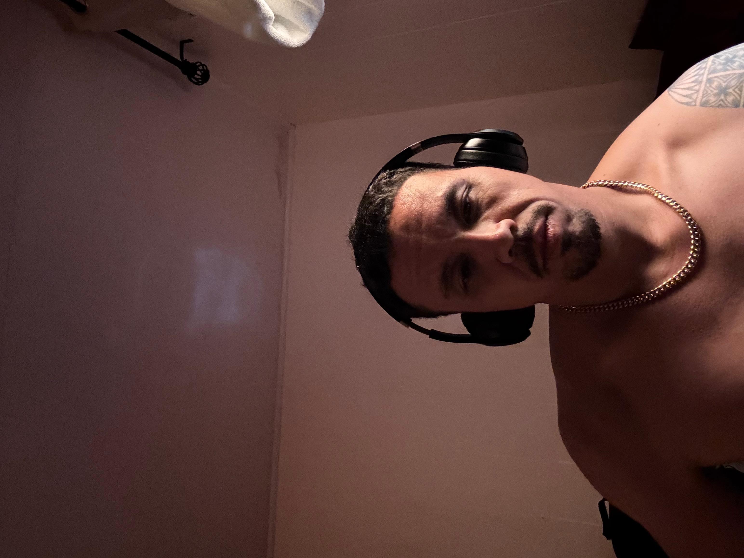 Abvcomesee Live Image