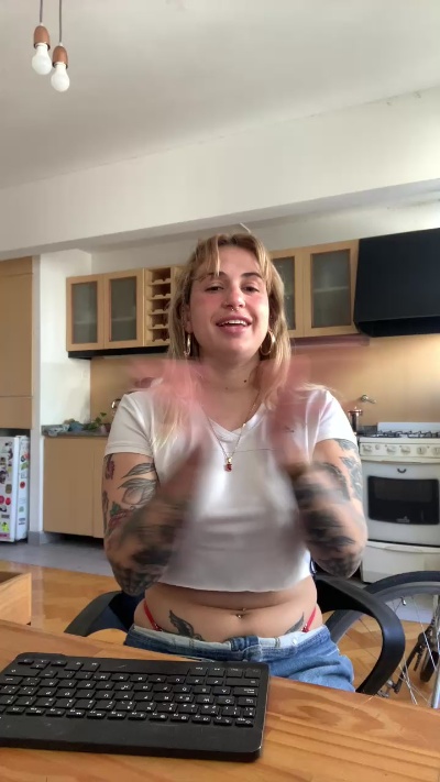 AkariBruna Live Image