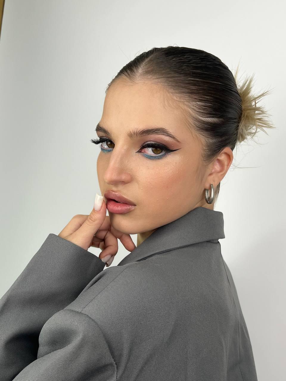 AlishaEpling Live Image
