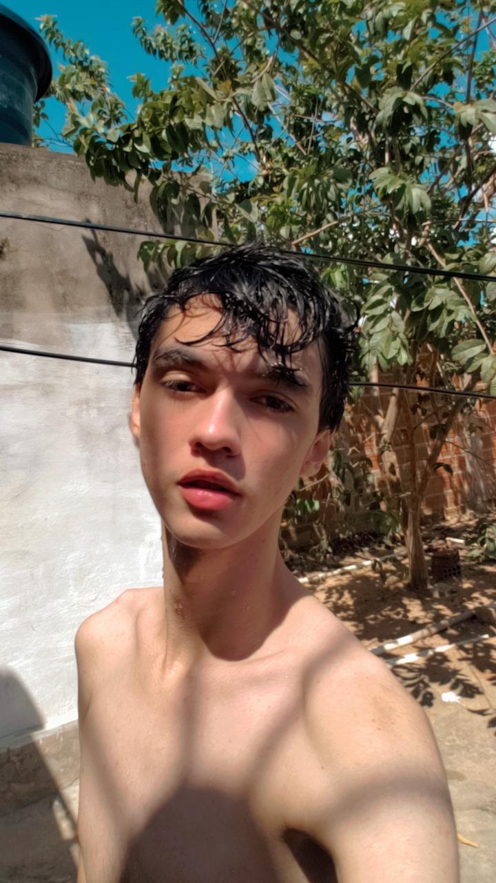 Allyzinho Live Image