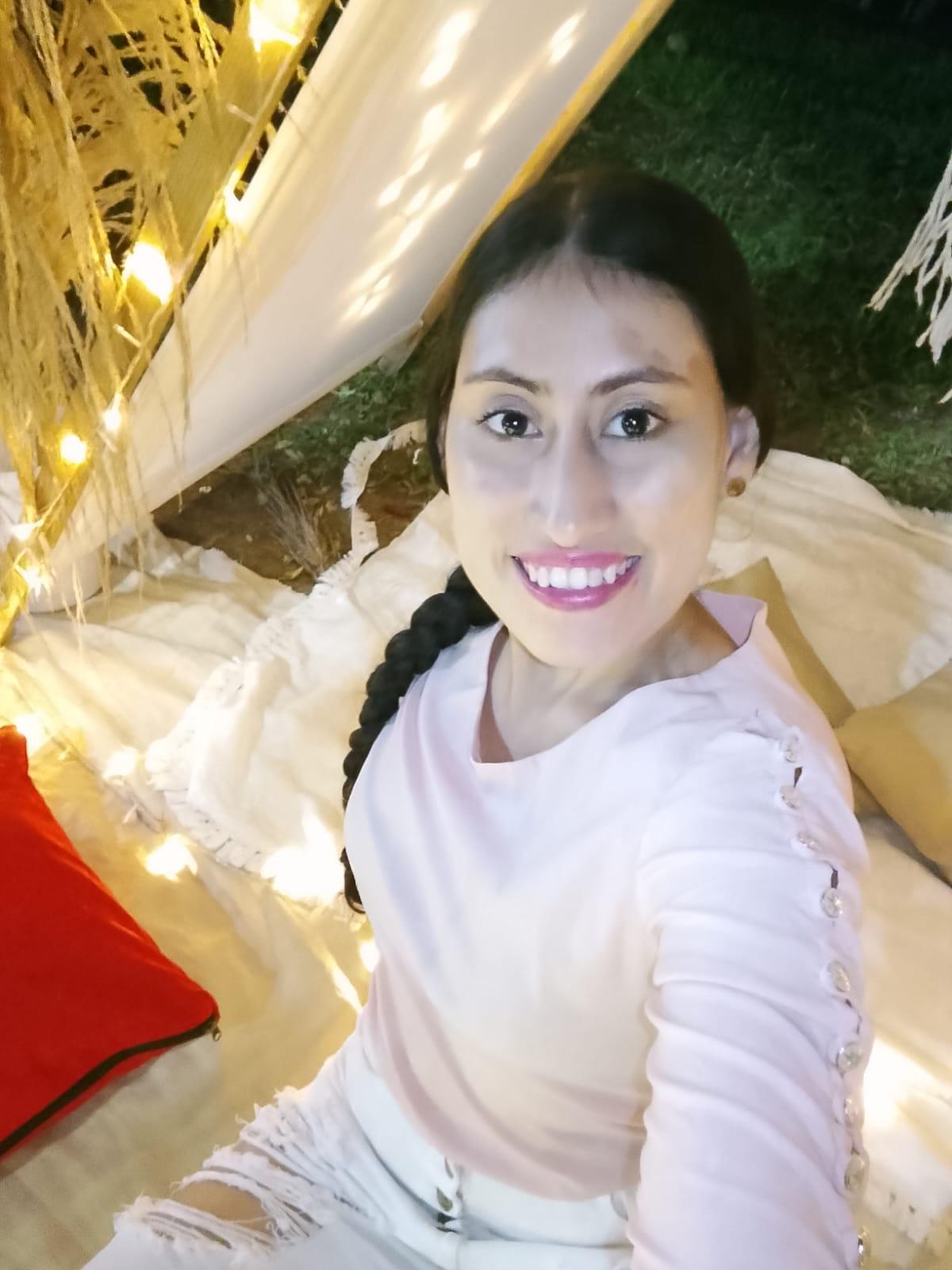 Alondraa_sweet Live Image