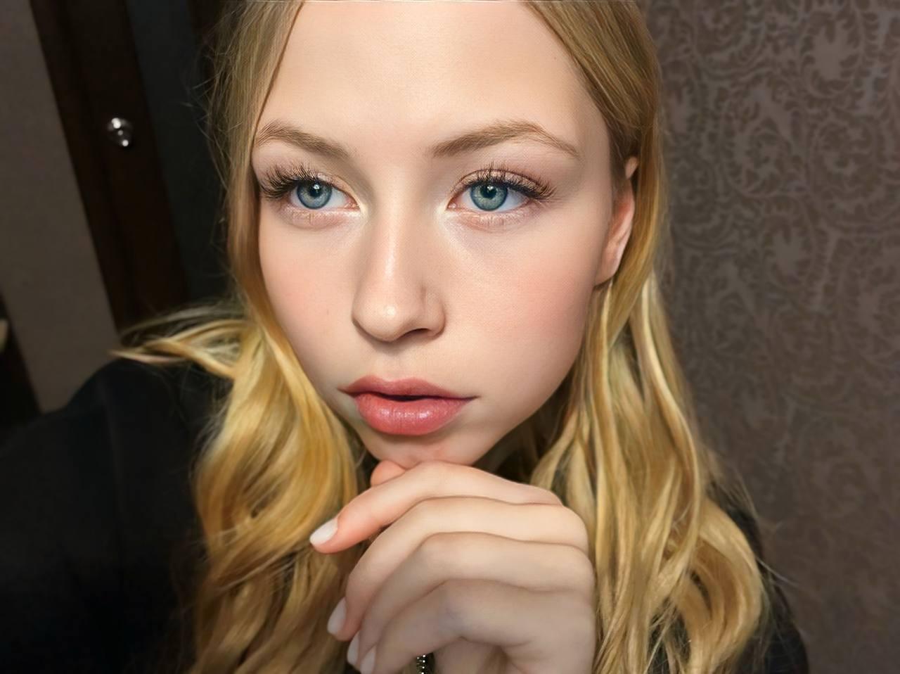 BillieBonne Live Image