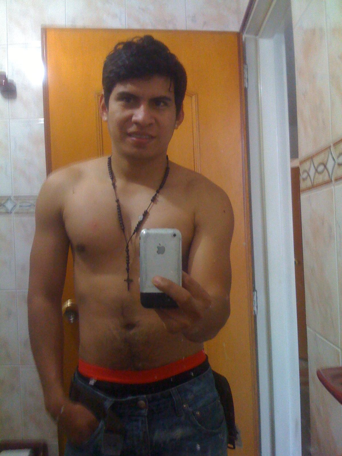 Boyp3netrator Live Image