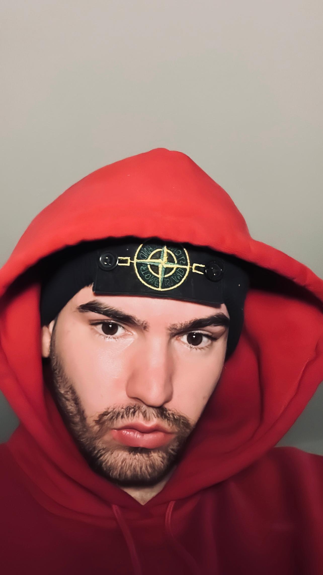 Carlos69966 Live Image