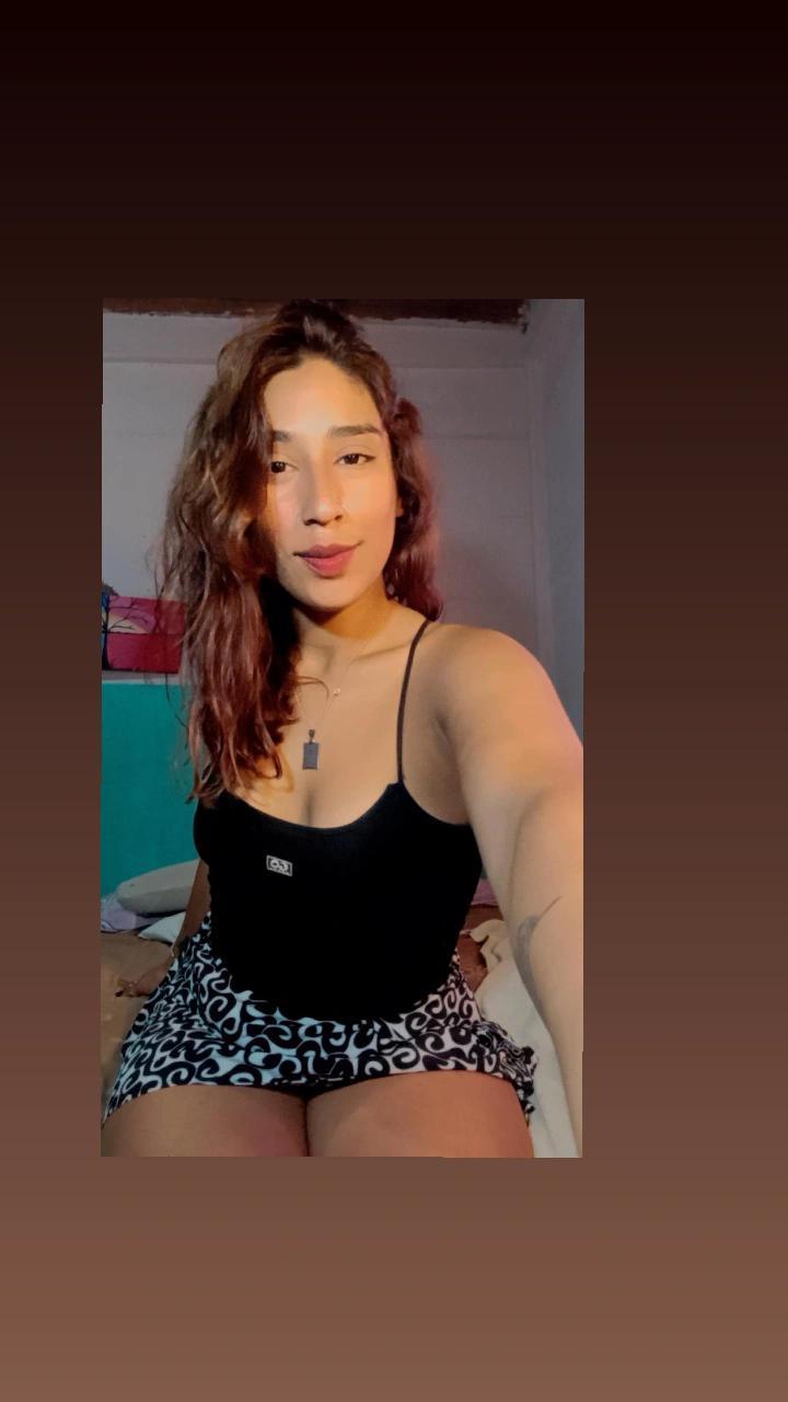 Cata_Brown Live Image