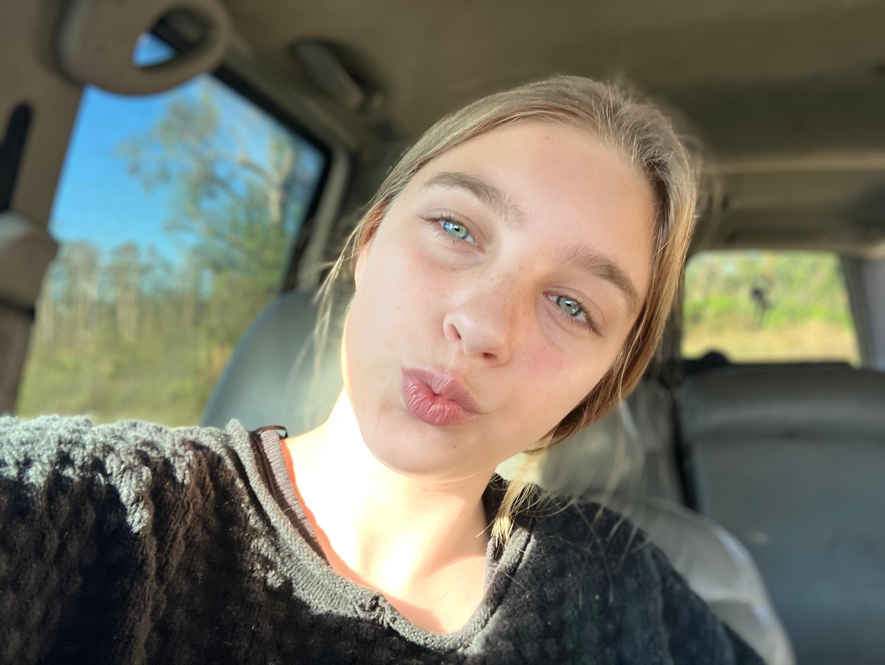 Chloevoss22 Live Image