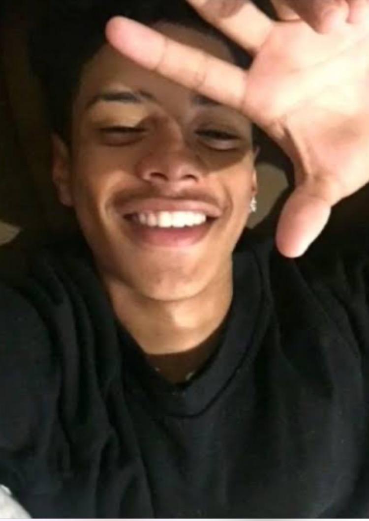 Chocolatt69 Live Image