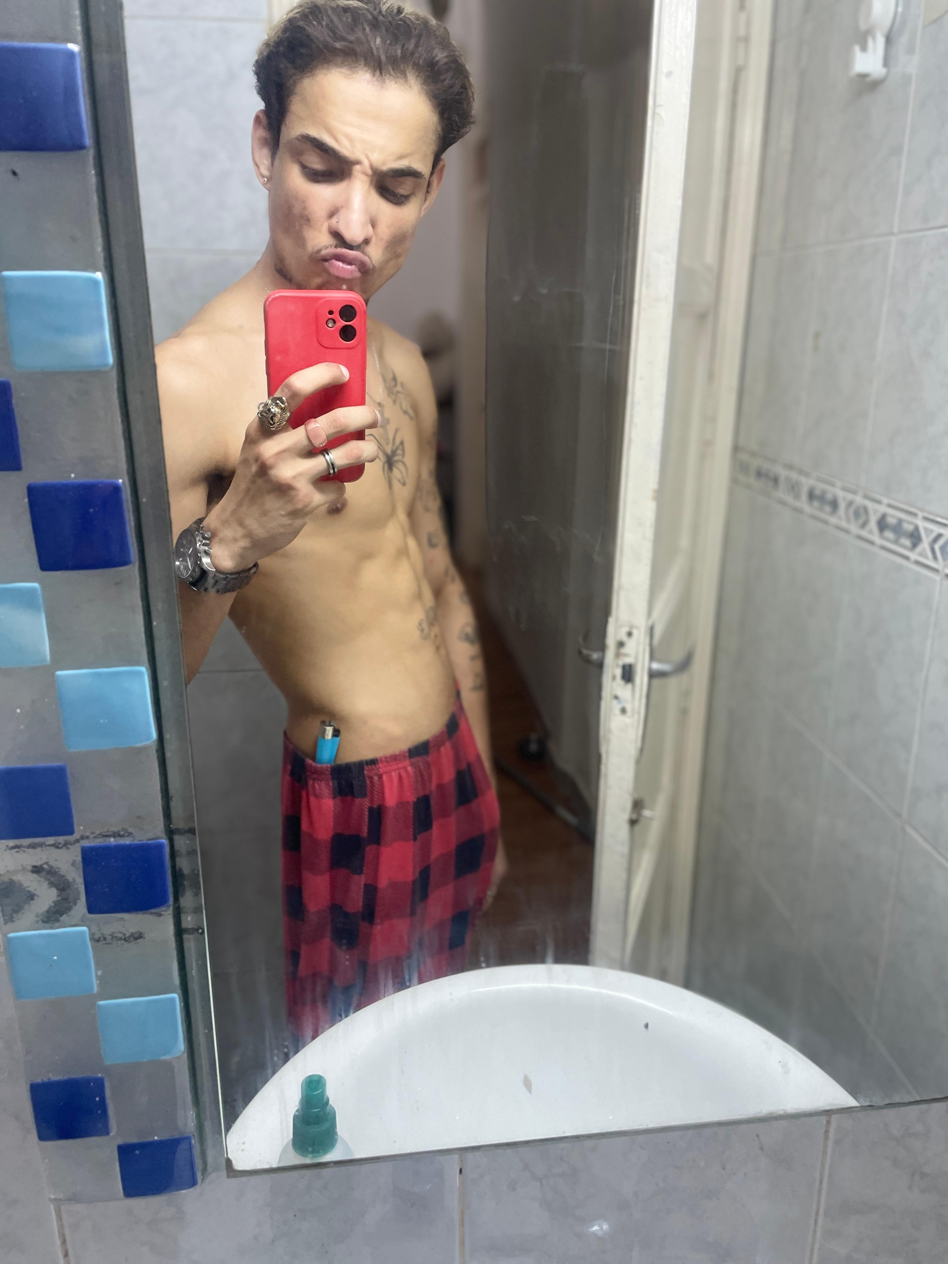 Coco_Cuban Live Image