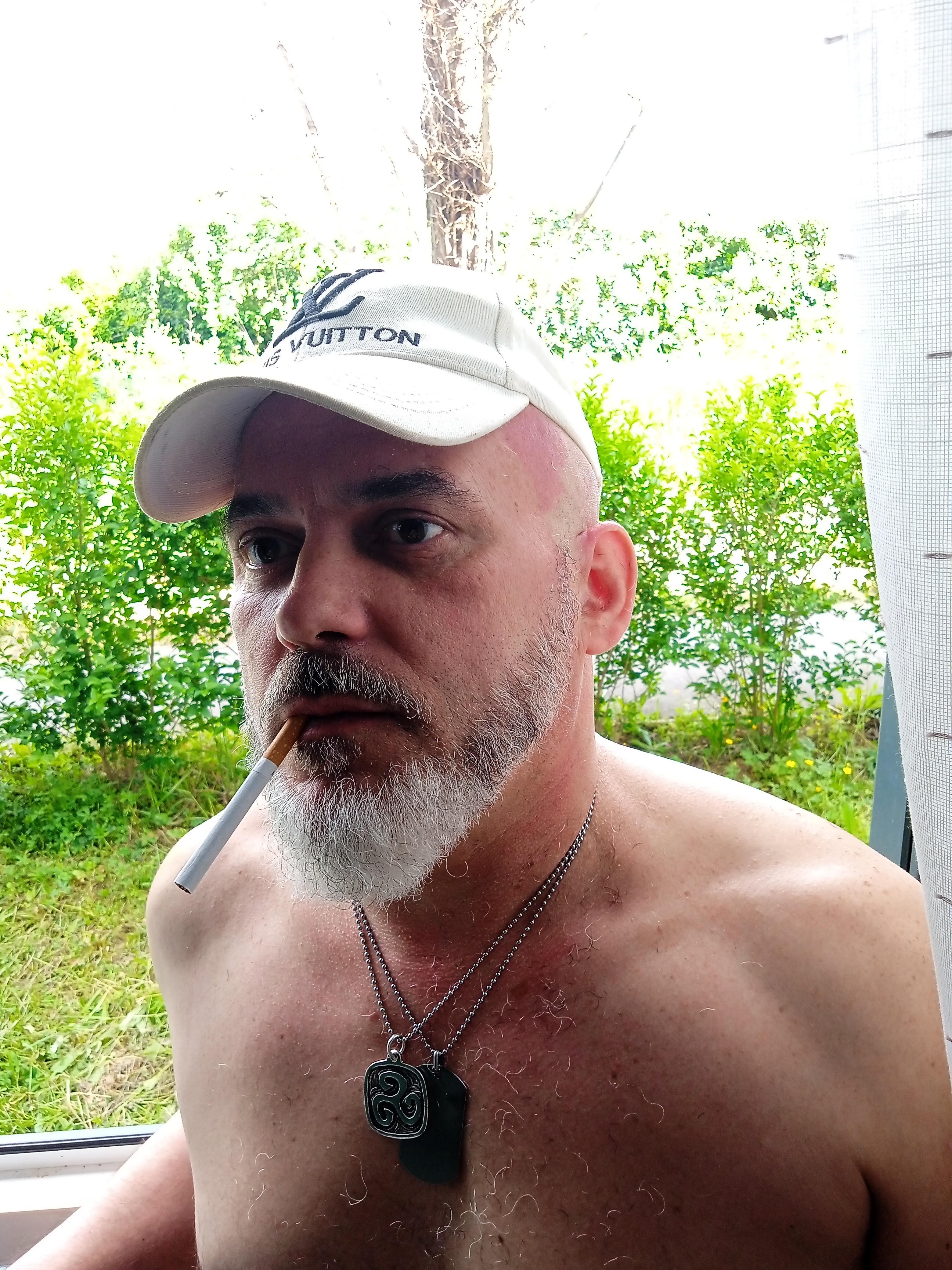 D4DLou1sX Live Image