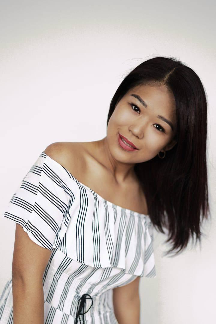 EbonieMontante Live Image