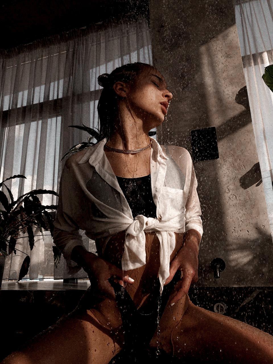 ElizSweet Live Image