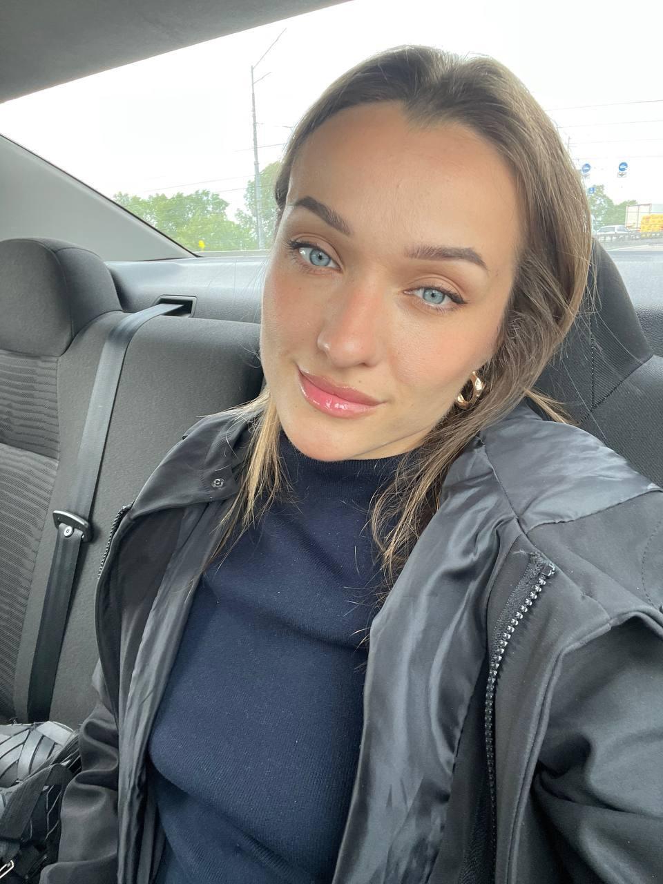 EmmySkyy Live Image