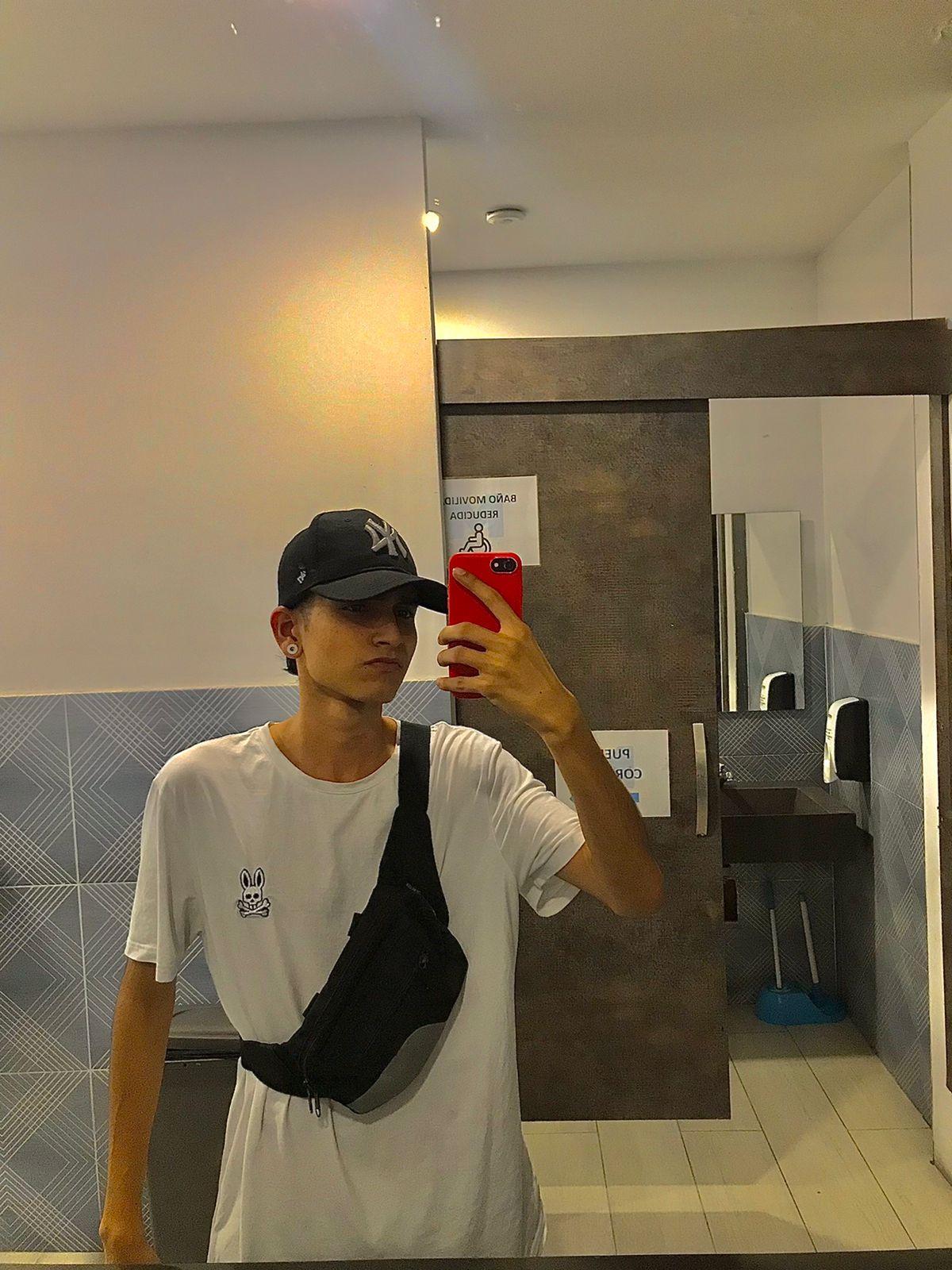 Ethaan_Boy Live Image