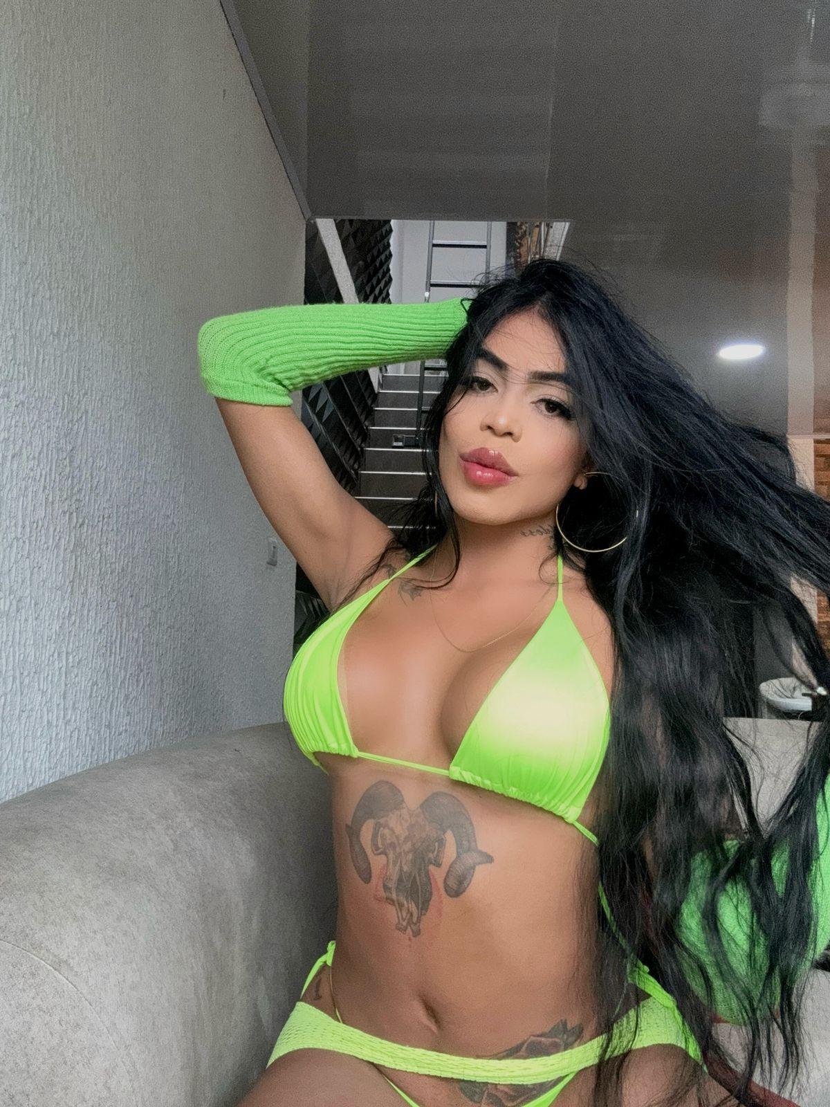 Goddessxfox Live Image
