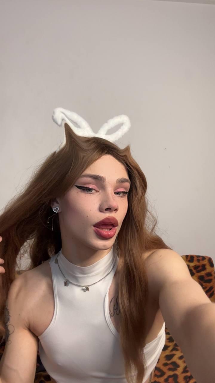 JulyTerner Live Image
