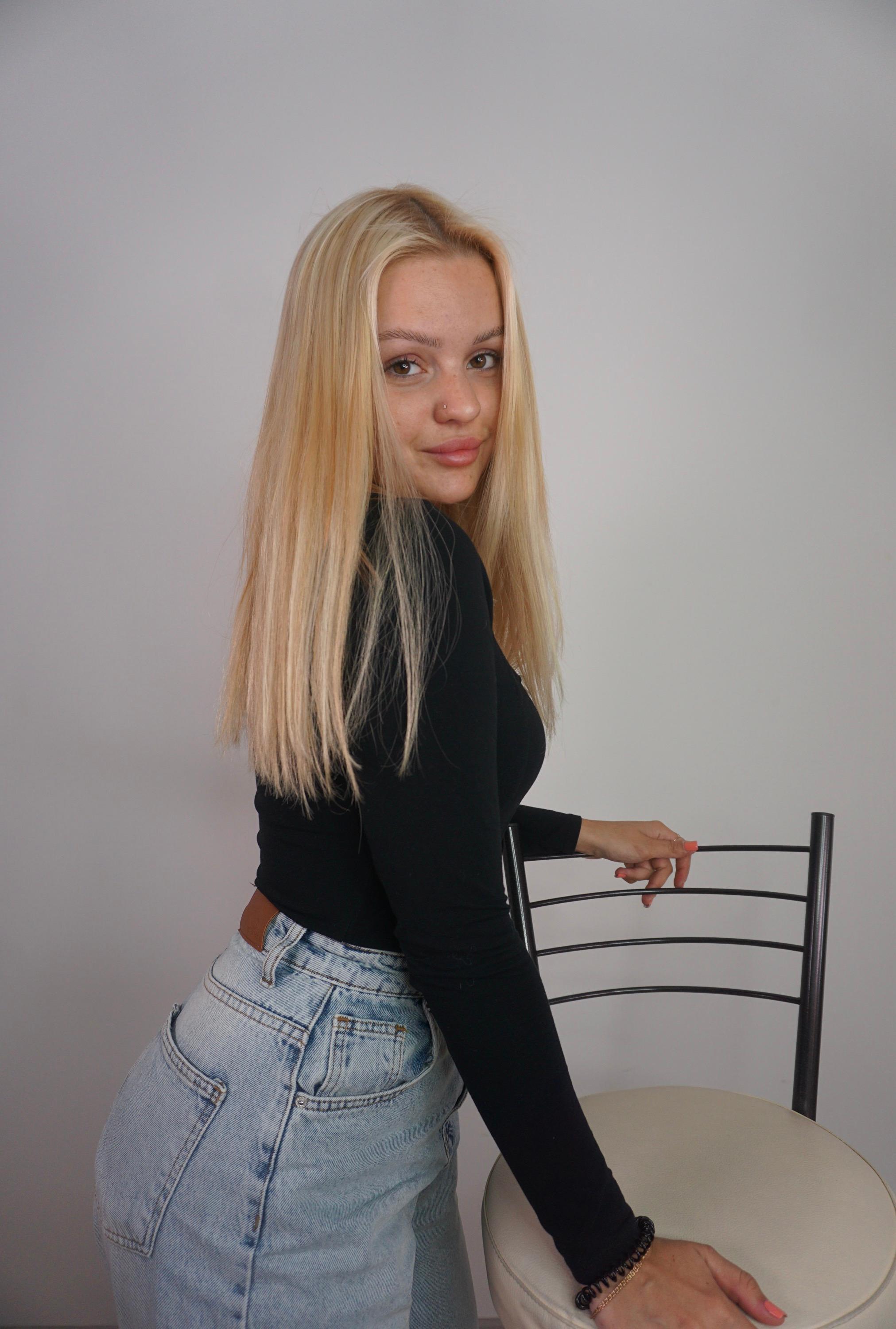 KristalSpurger Live Image