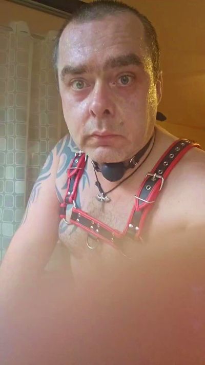 Locked_slave44 Live Image
