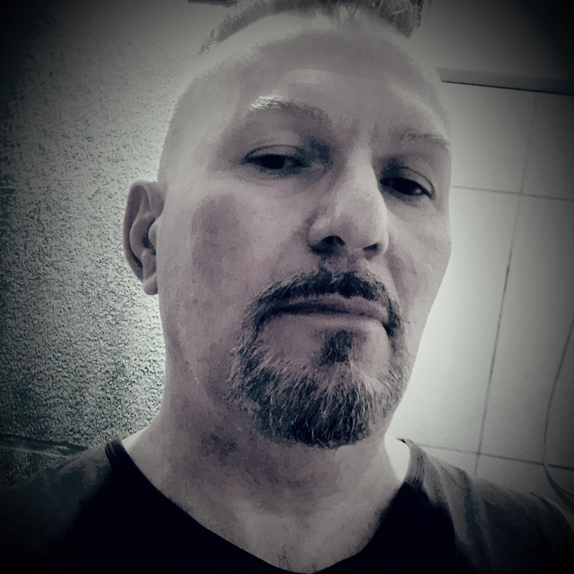 Lucart43 Live Image