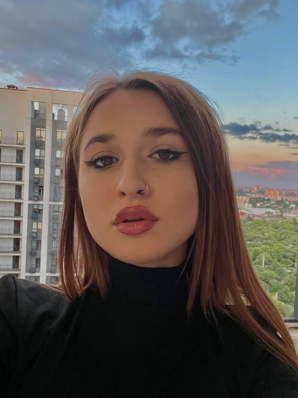 LynnBrimhall Live Image