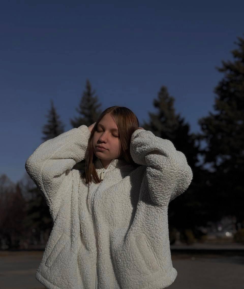 MeganFairleigh Live Image