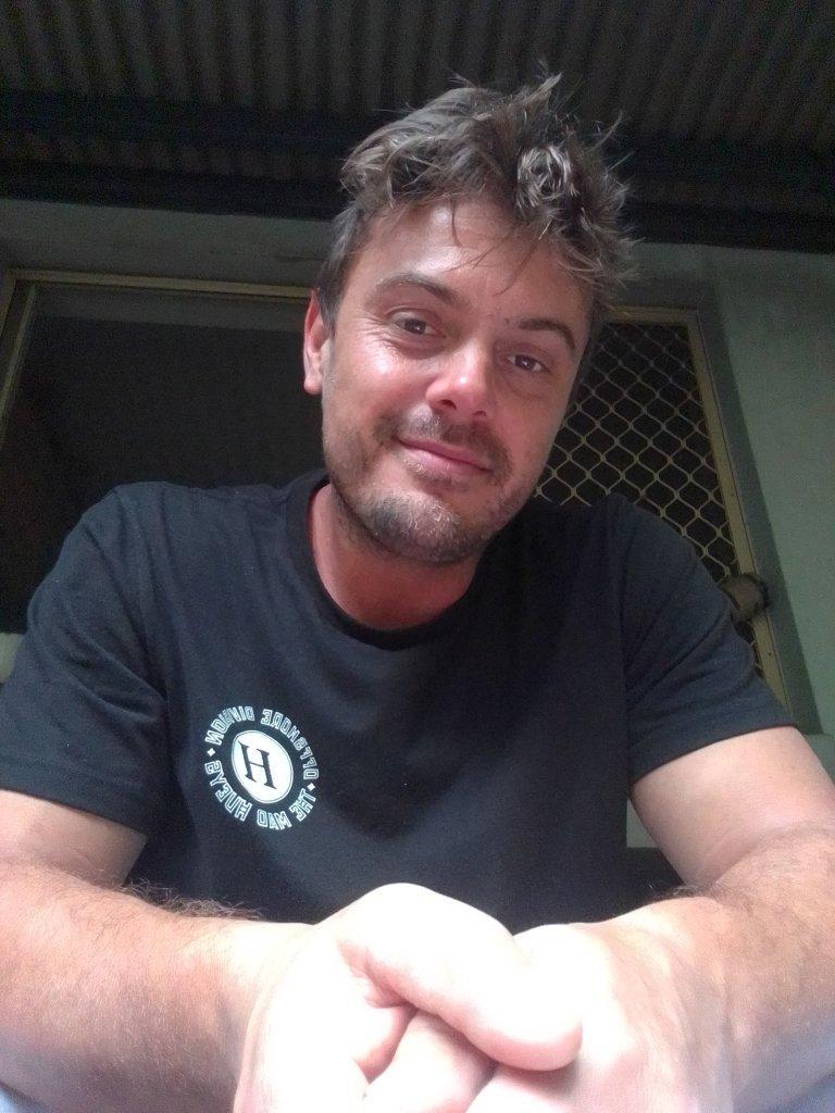 Mikeyneedsck Live Image