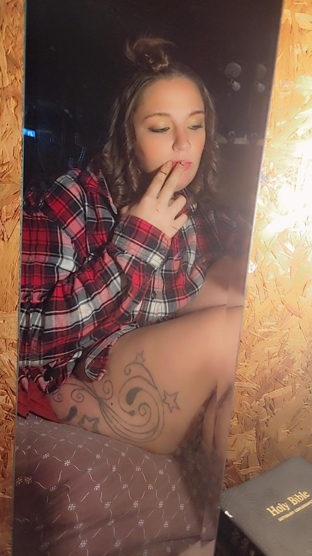 Mollybby69 Live Image