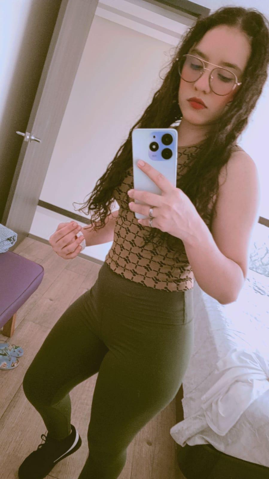 Natasha_clauss Live Image
