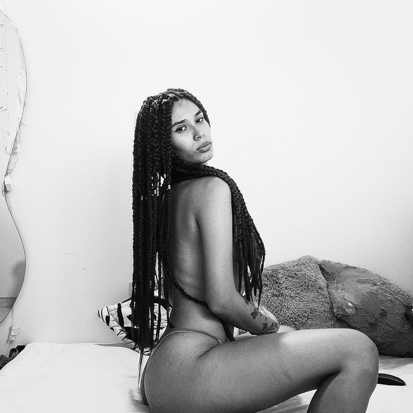 Nicole_Angels_ Live Image