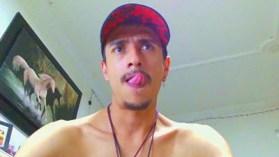 RYAN_MAXY Live Image