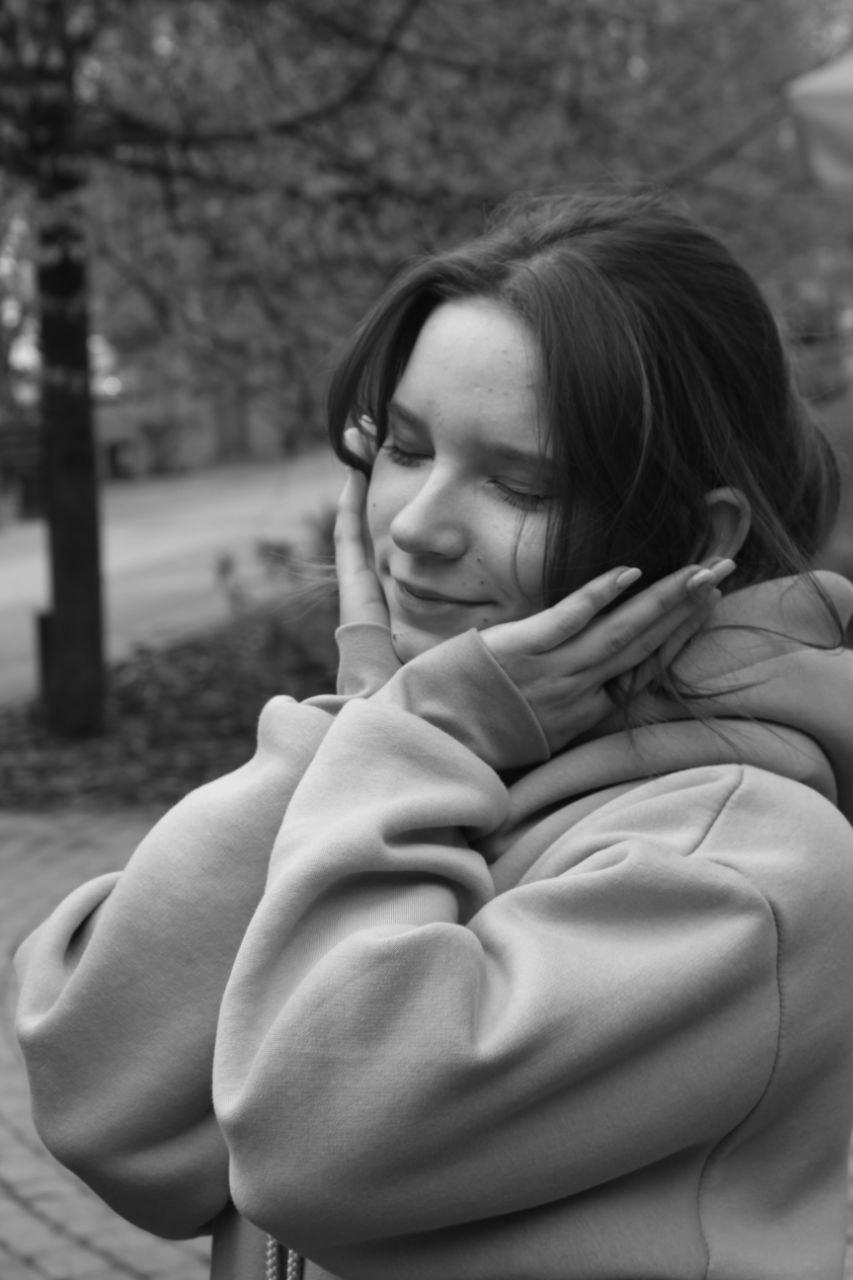 Rosa_Kelly Live Image