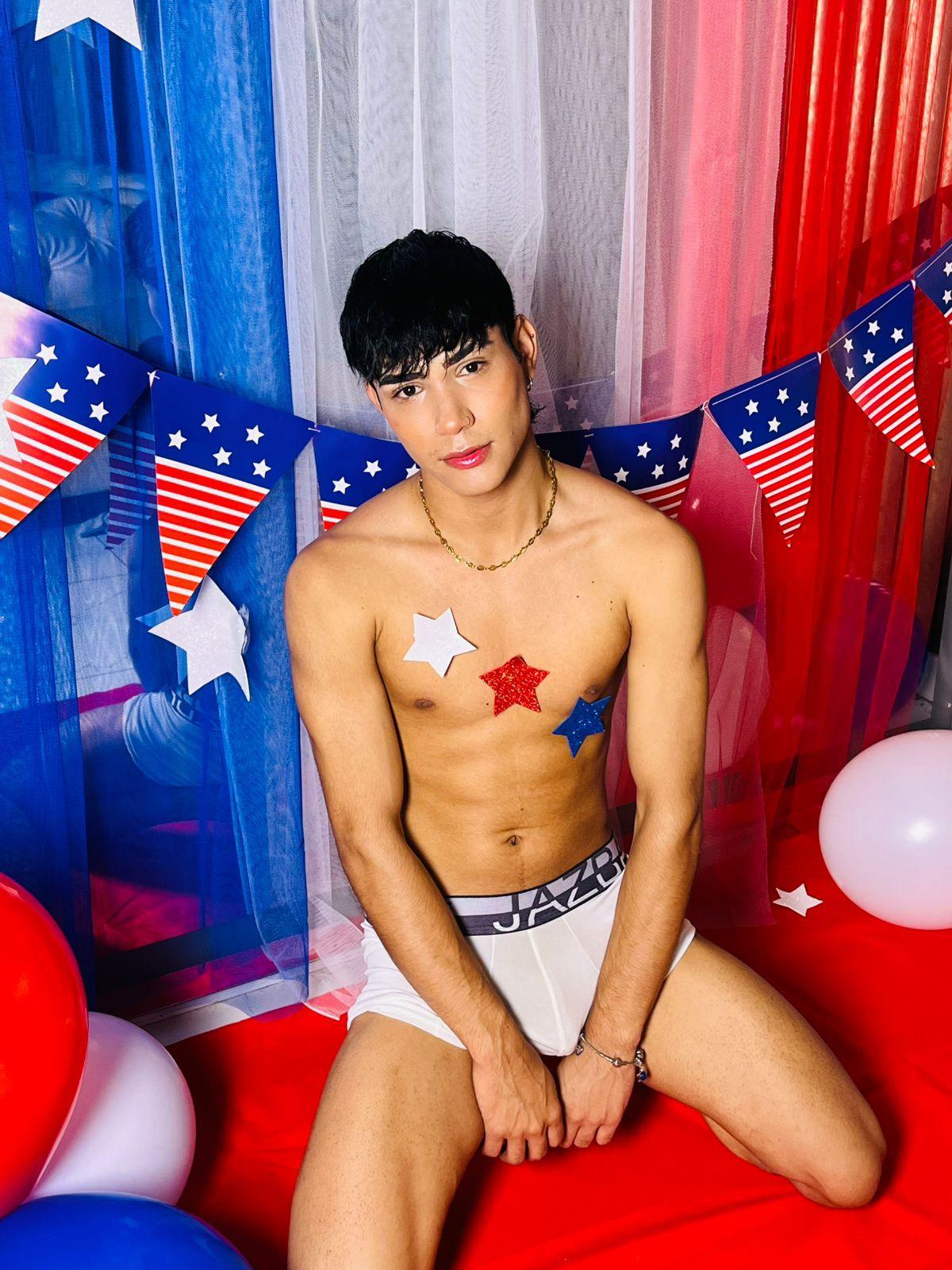 SantiagoJohnson Live Image