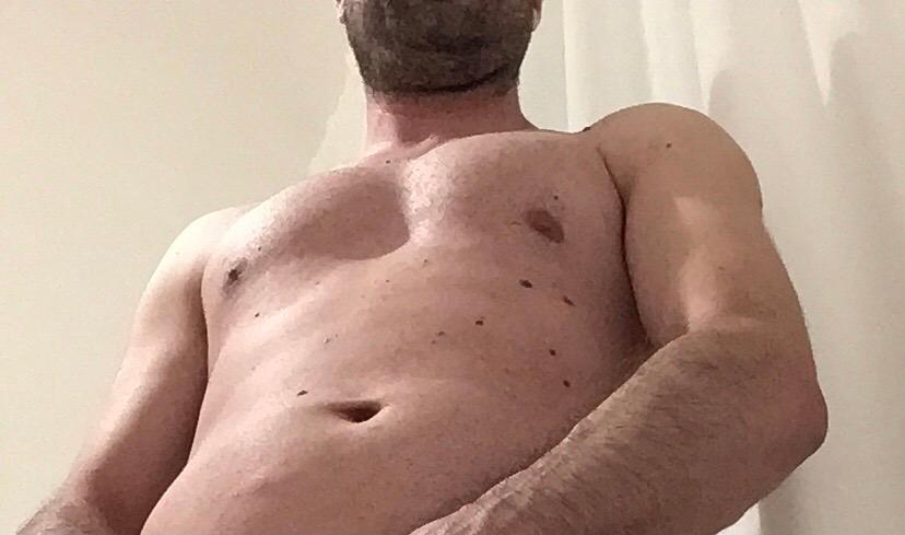 Singolo_serio Live Image