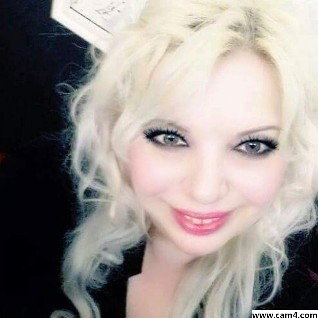 SonyaHotMilf Live Image