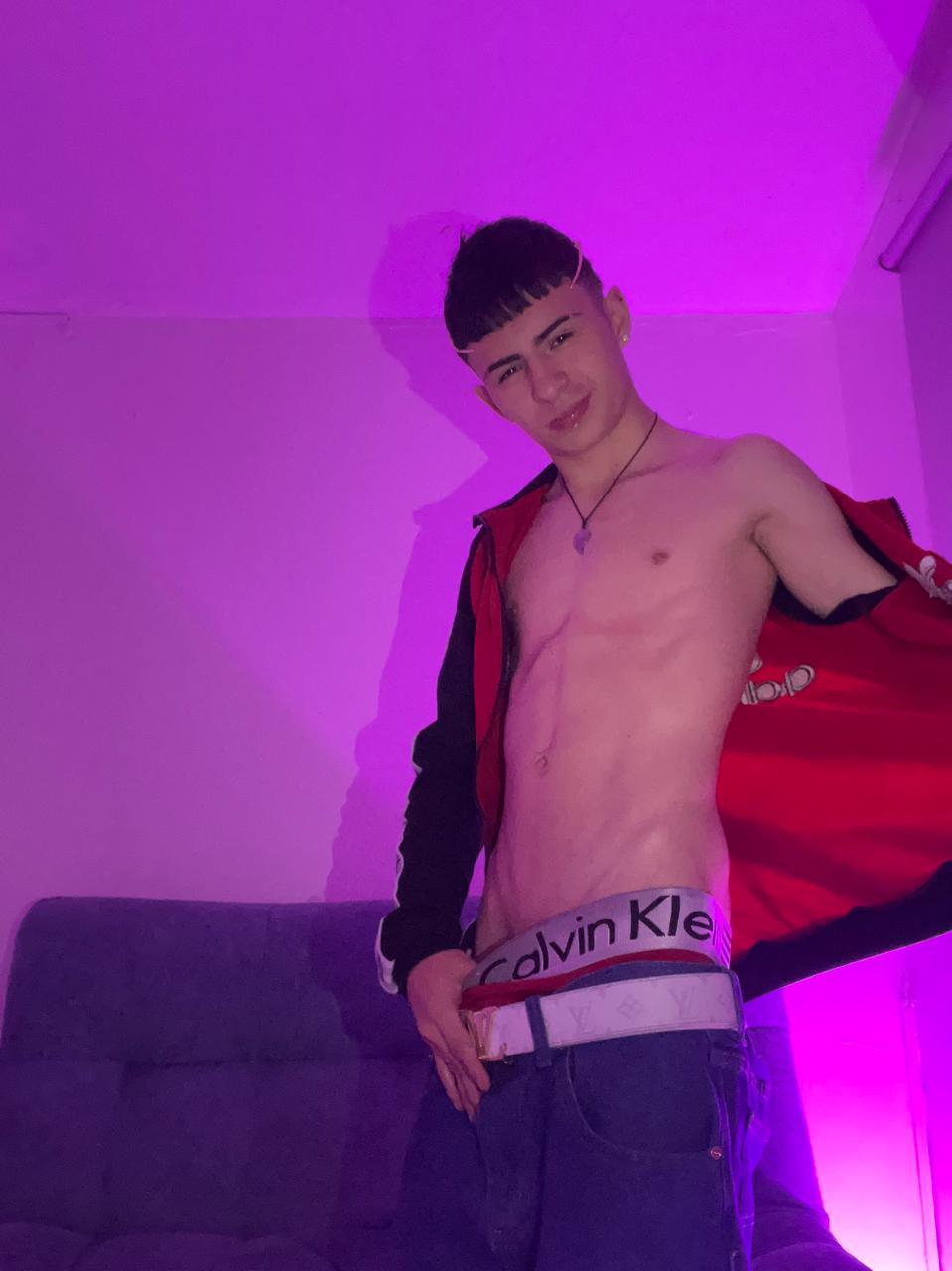 Stivarfox21 Live Image