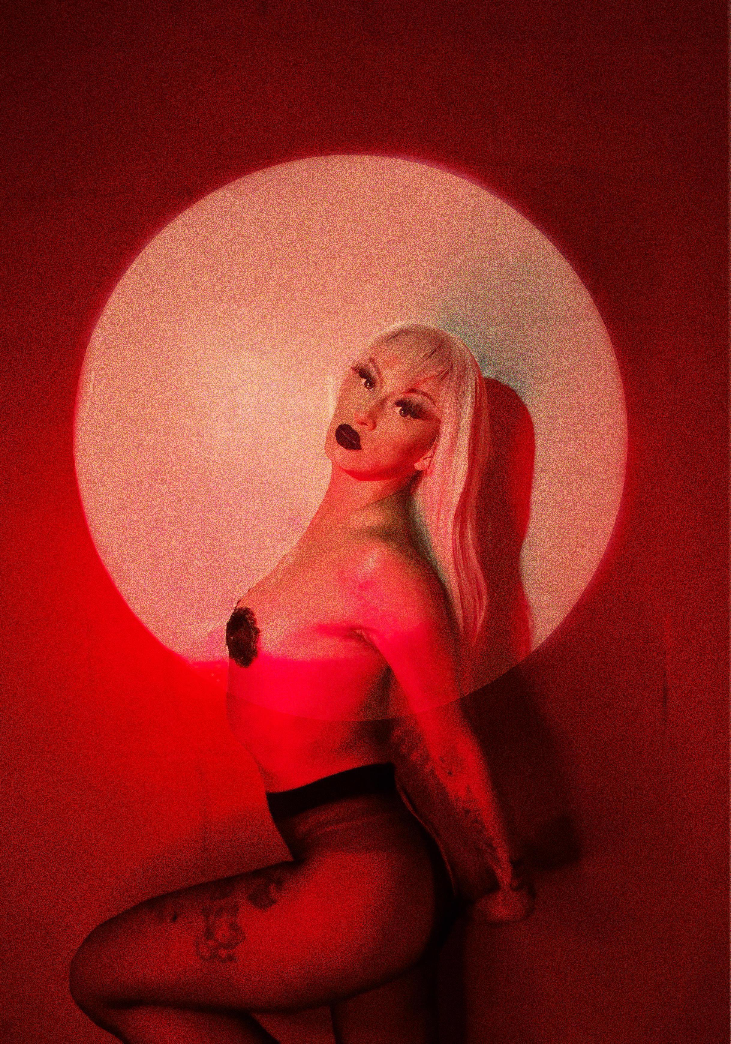 Summer_XO Live Image