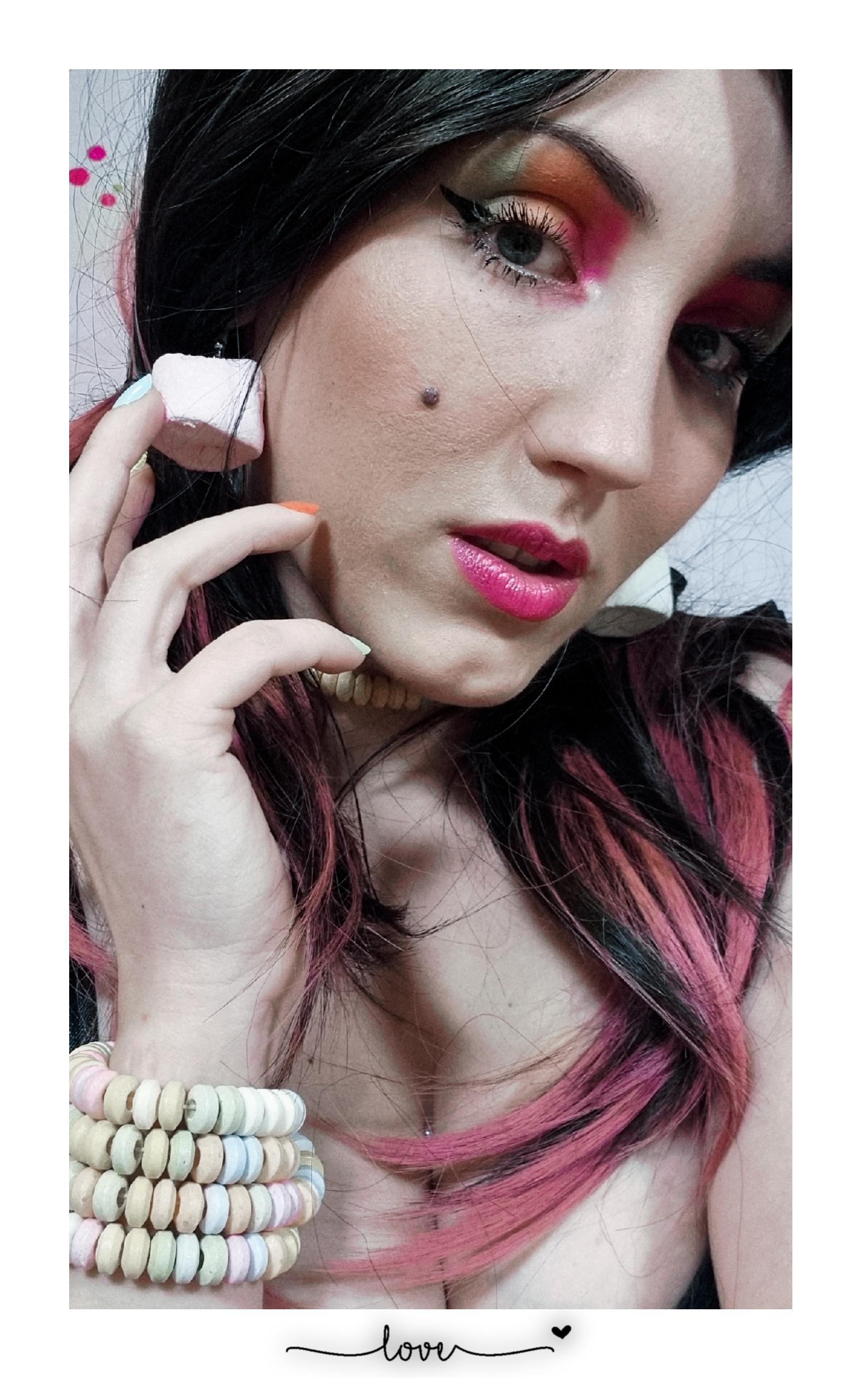 TuttiFrutty35 Live Image