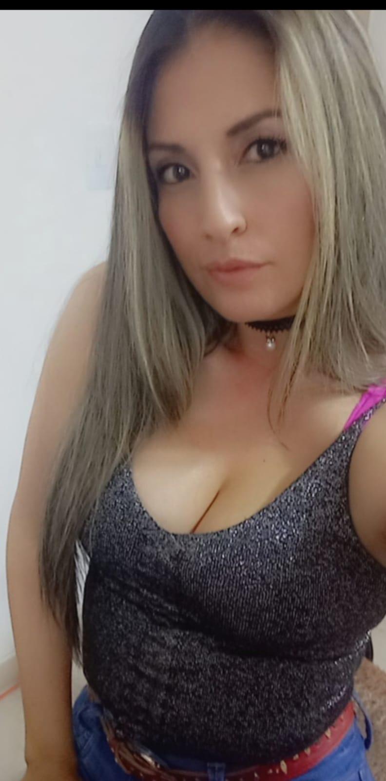Vivi_stars Live Image