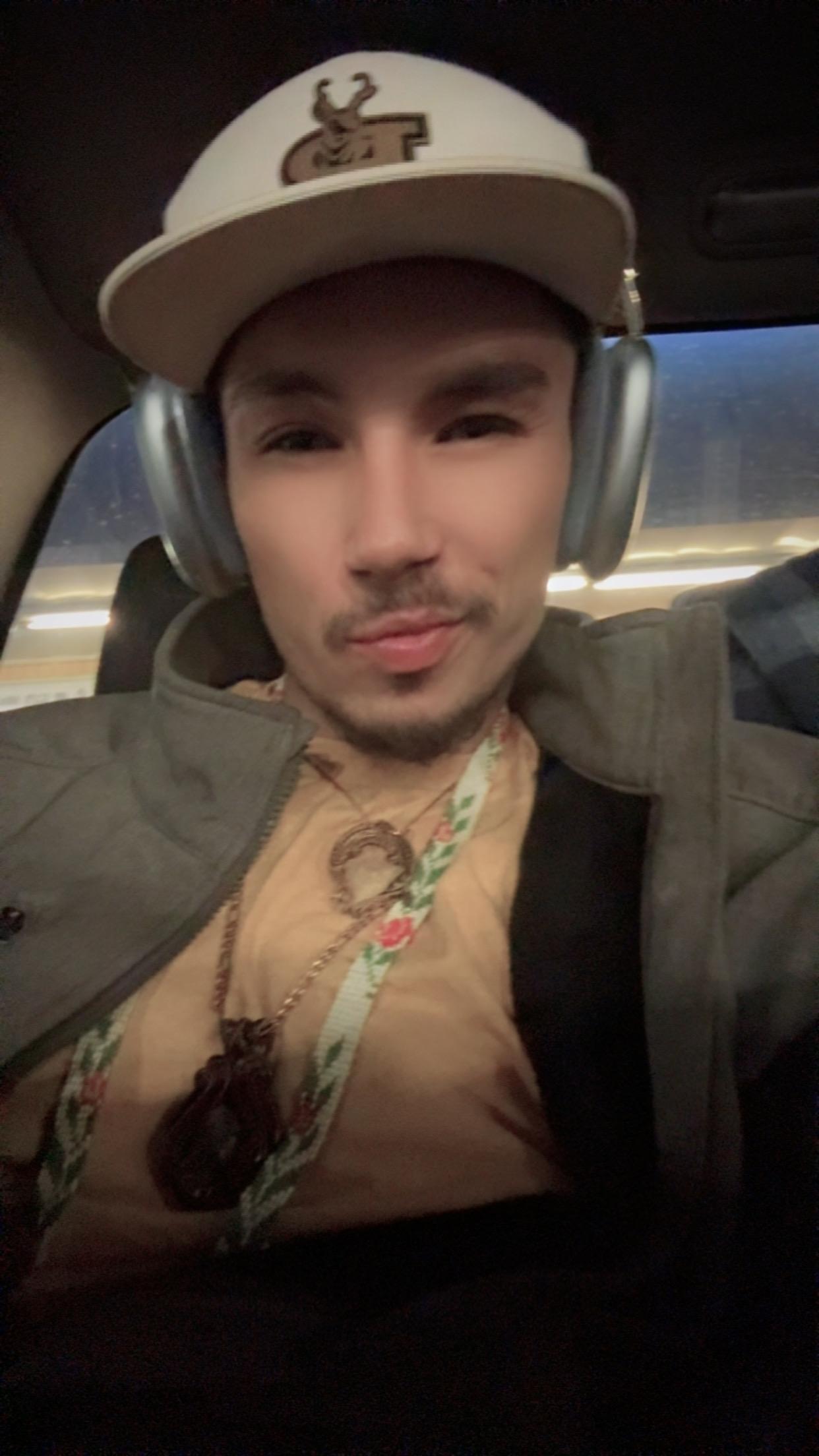 WellHello69 Live Image