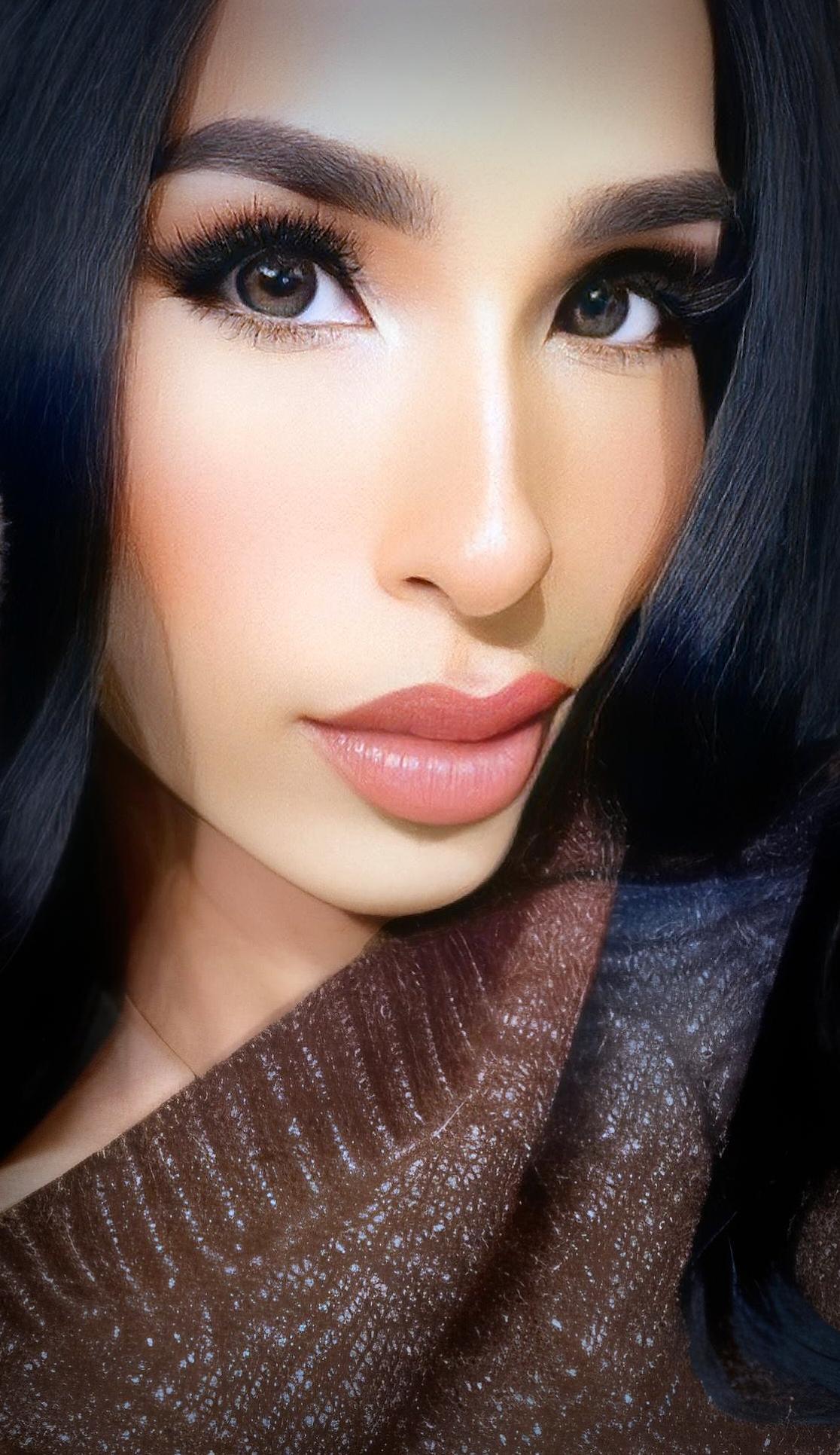 ana_k32 Live Image