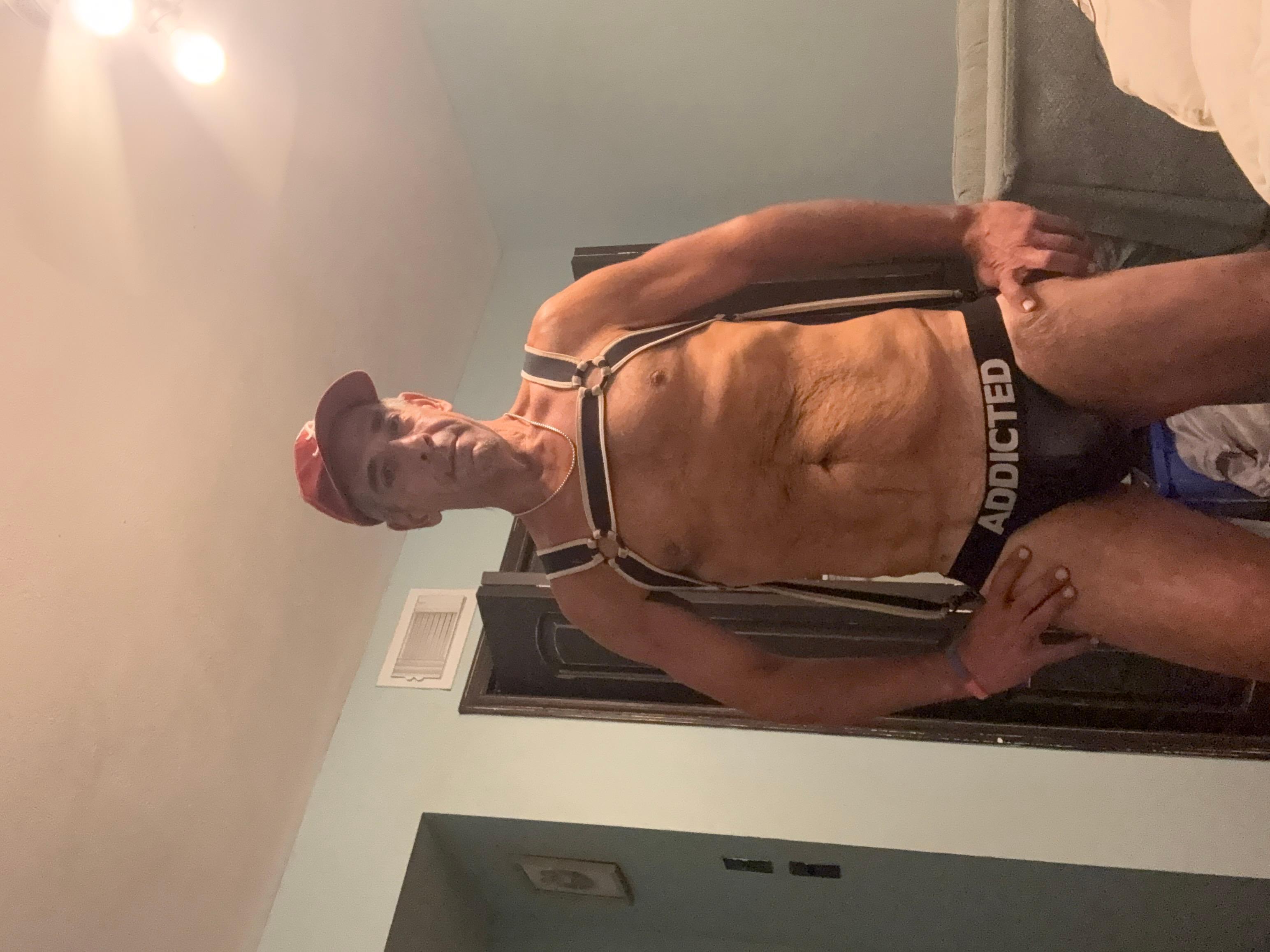 bTminsTuarT Live Image