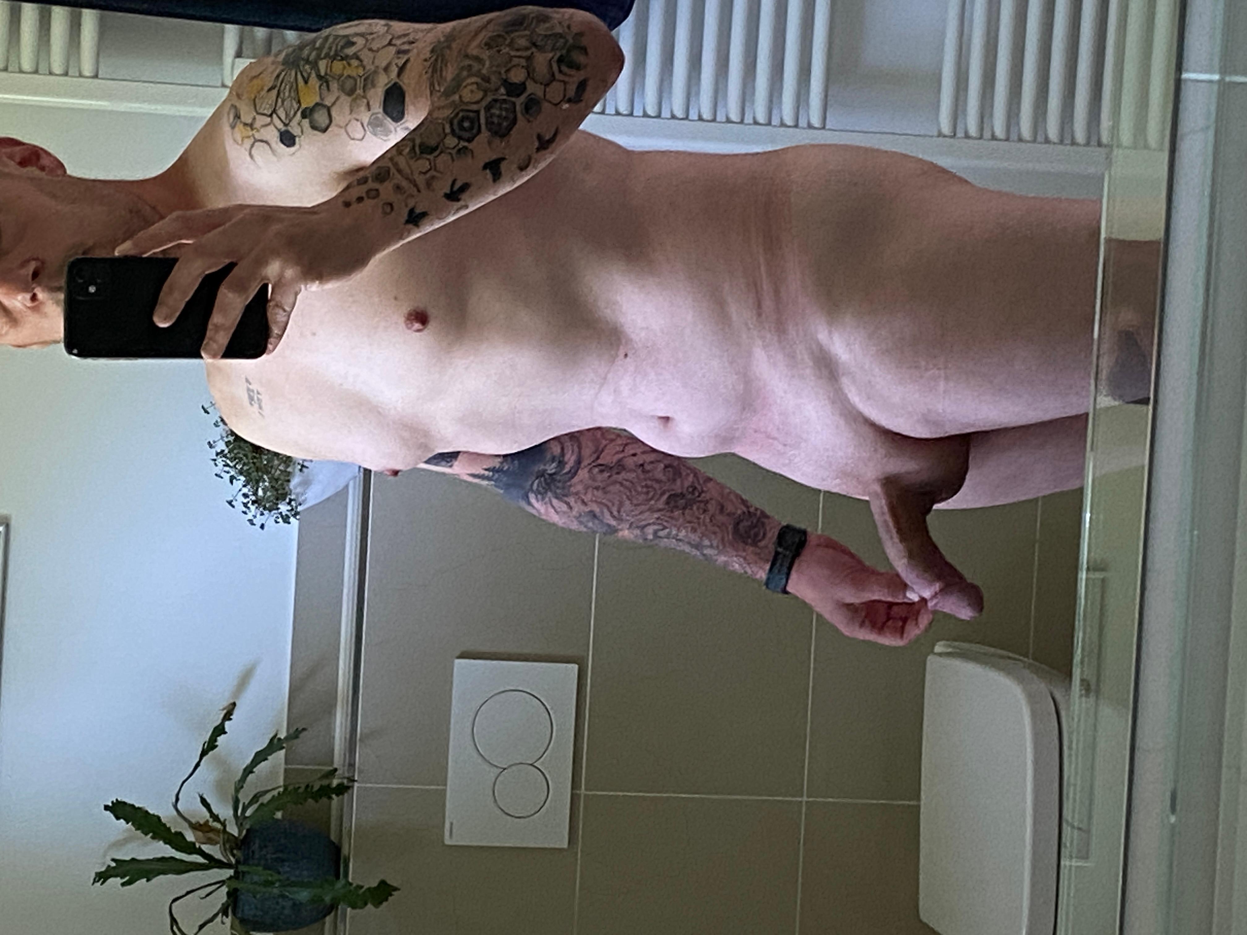 chris023 Live Image