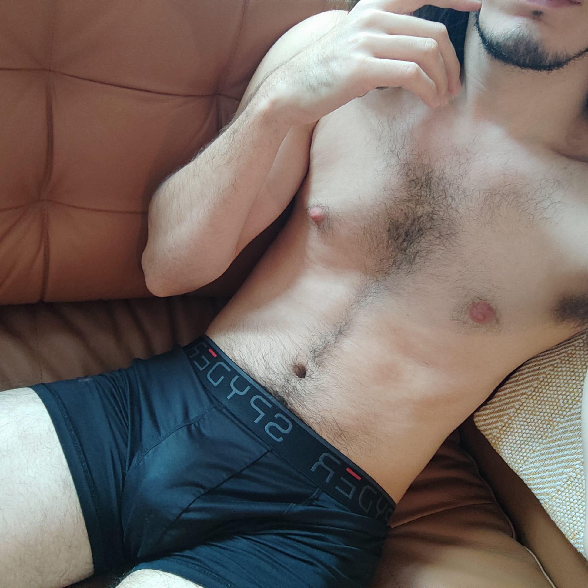 elincubo999 Live Image