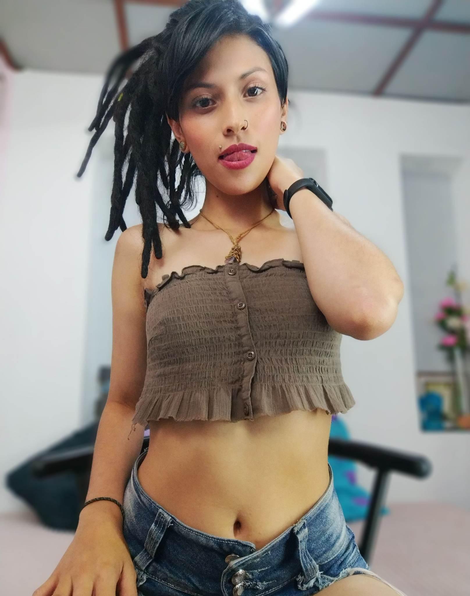 gaby_cute_16