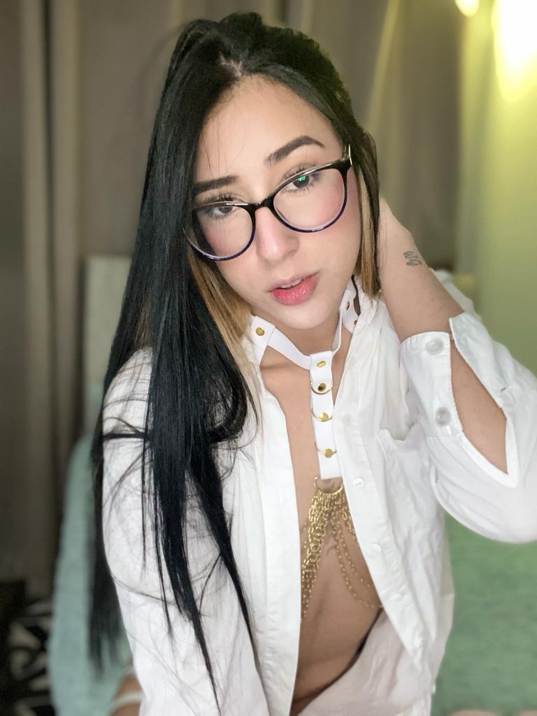 kitty_ashley Live Image