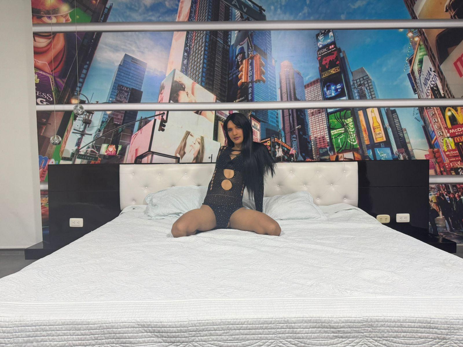 latinmia23hot Live Image