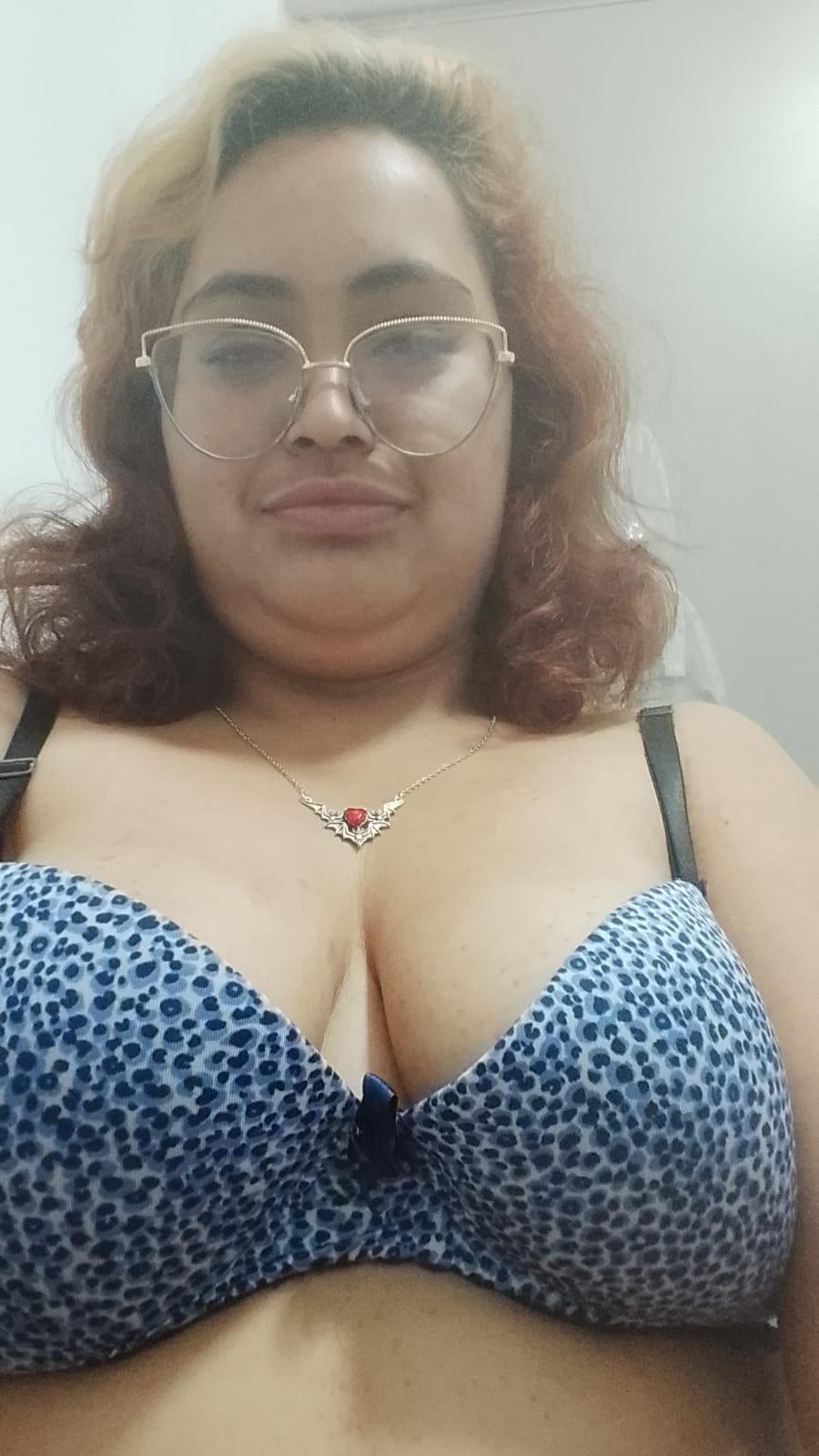 lilly_beth Live Image