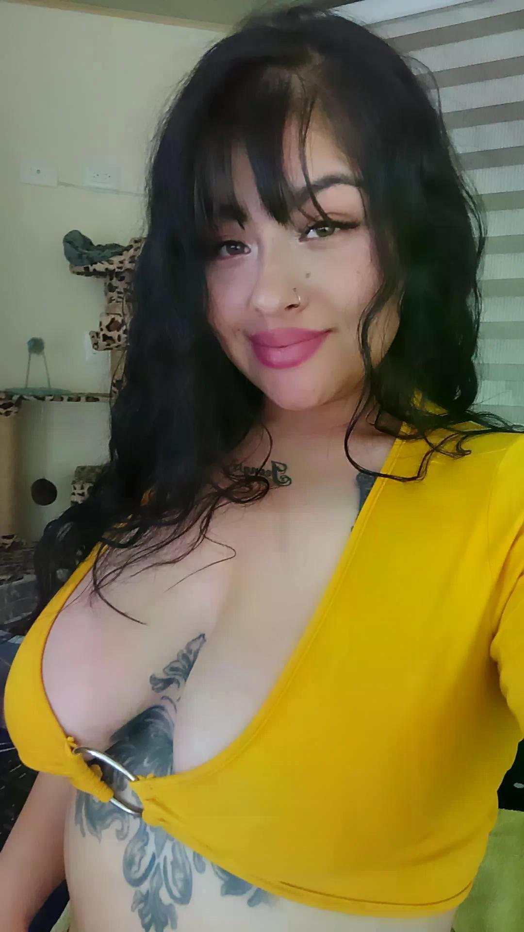 liseth_01hot Live Image