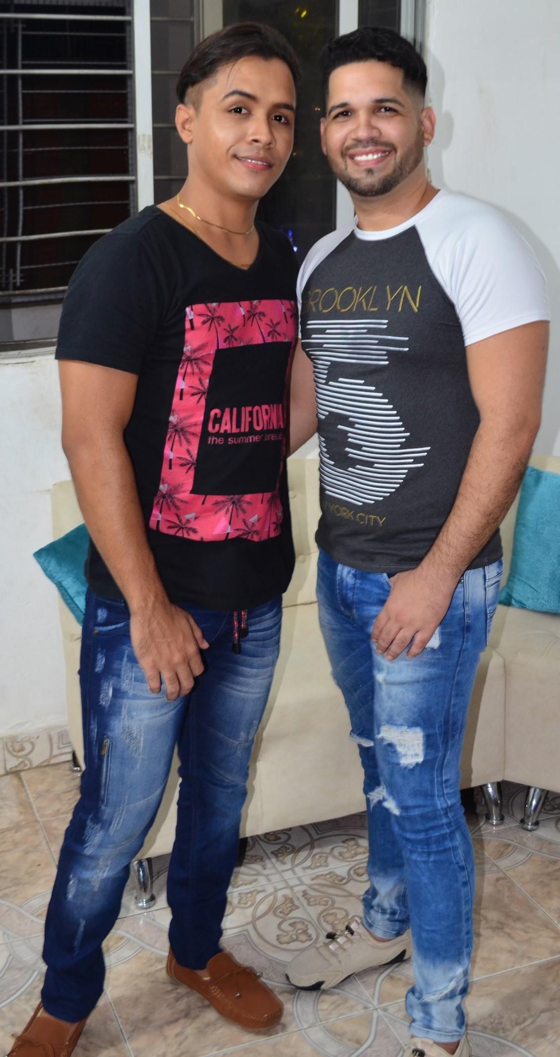 mensstarplus19 Live Image